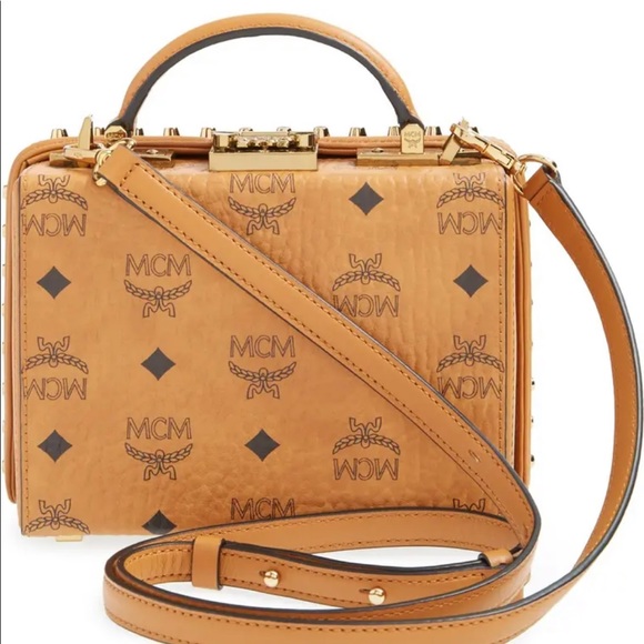 🎉2X HP🎉PRICE⬇️MCM Visetos Studded Berlin Box Bag - Picture 2 of 16